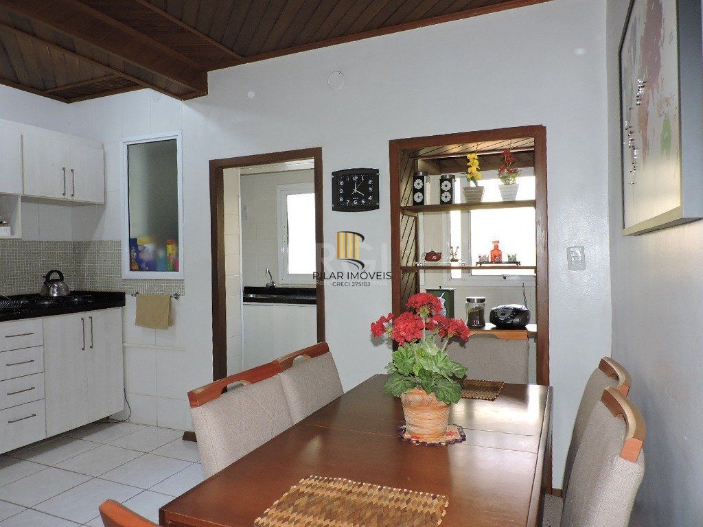 Apartamento para Venda - 111m², 3 dormitórios, sendo 1 suites, 1 vaga - Petrópolis