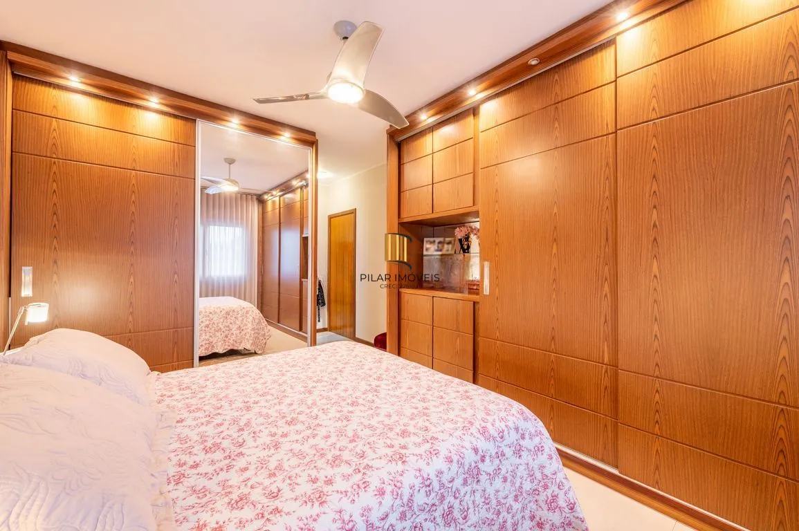 Apartamento de 4 dormitorios á Venda no Passo da Areia - Porto Alegre