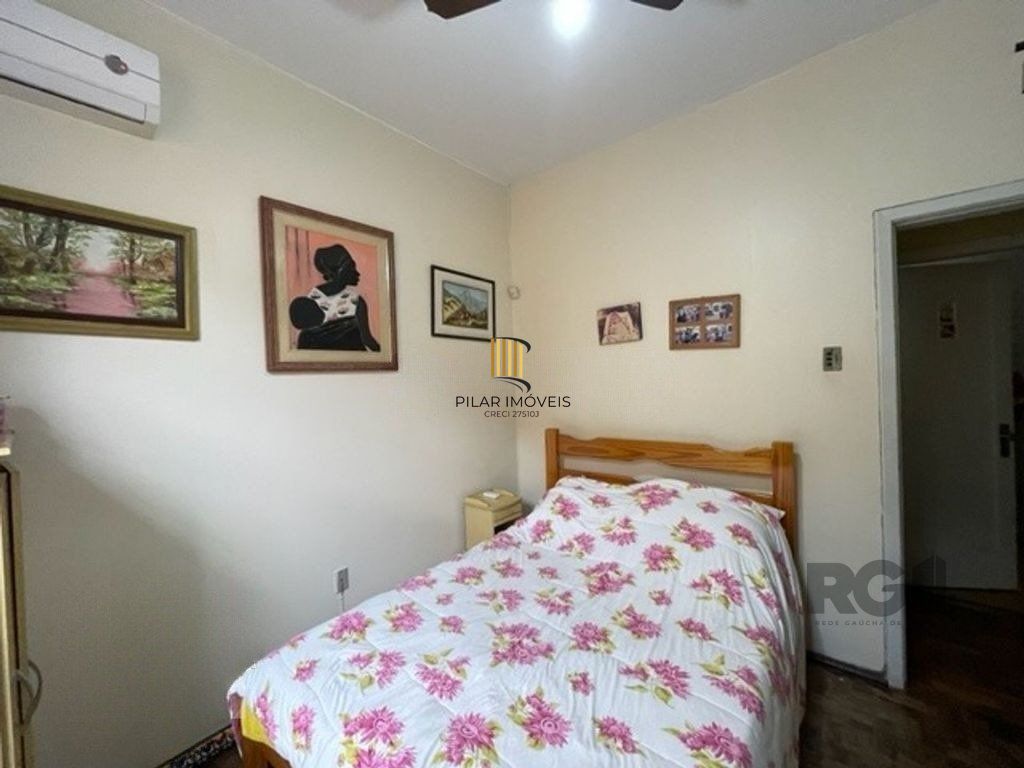 Casa 4 dormitórios no bairro Santa Tereza