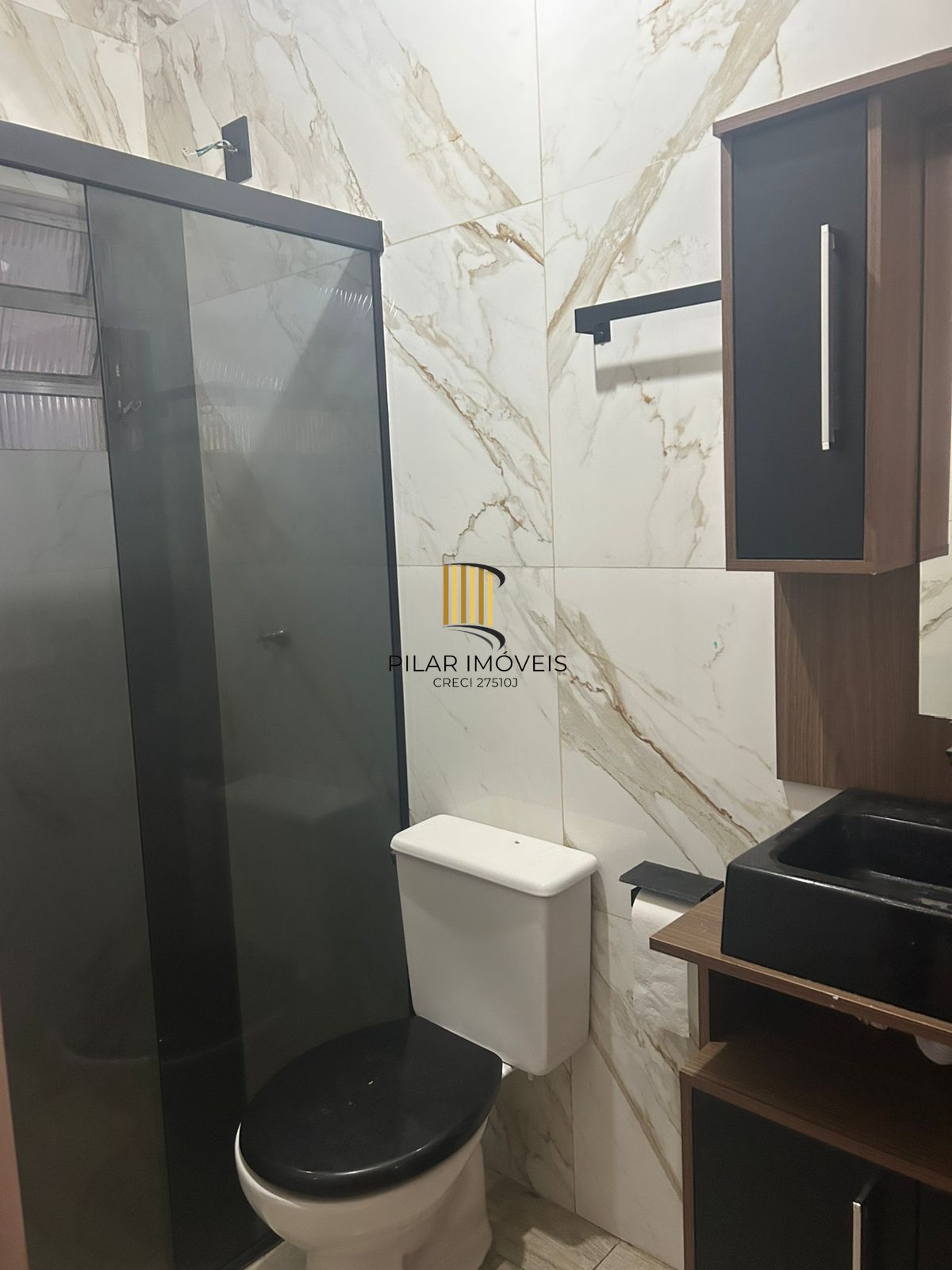 Casa de 02 dormitórios em condominio no bairro São Vicente -Porto alegre/RS.