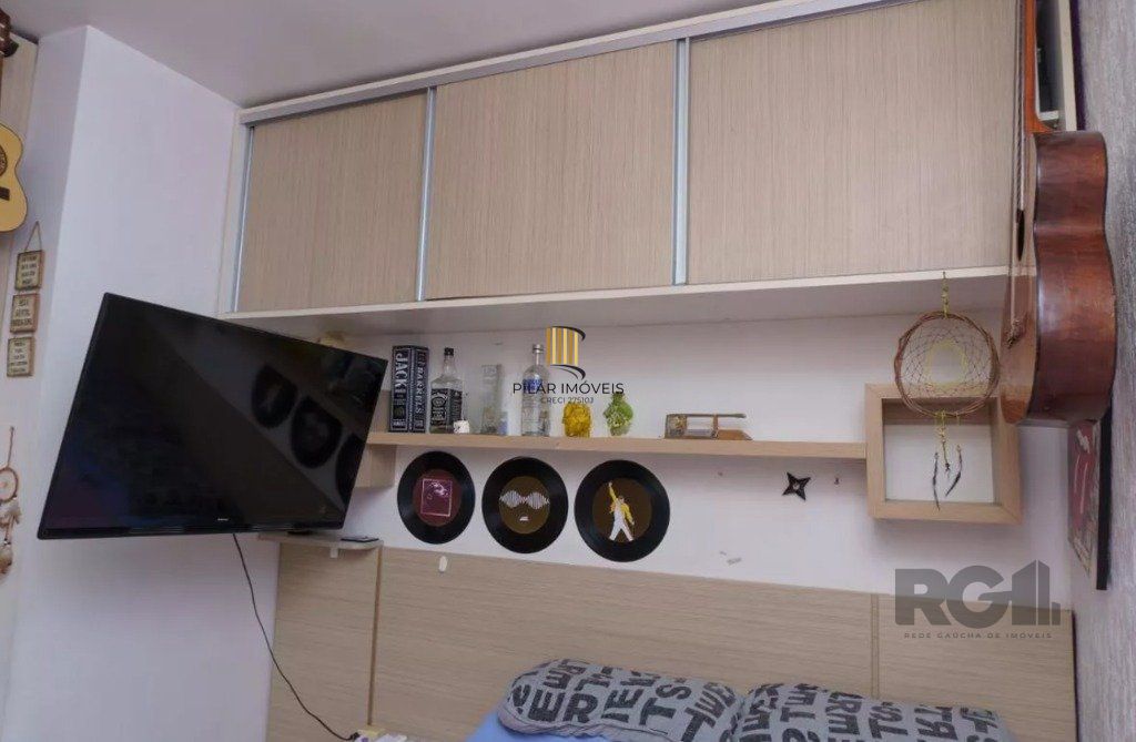 Casa 164m², 3 dormitórios, 3 vagas no bairro Jardim Carvalho
