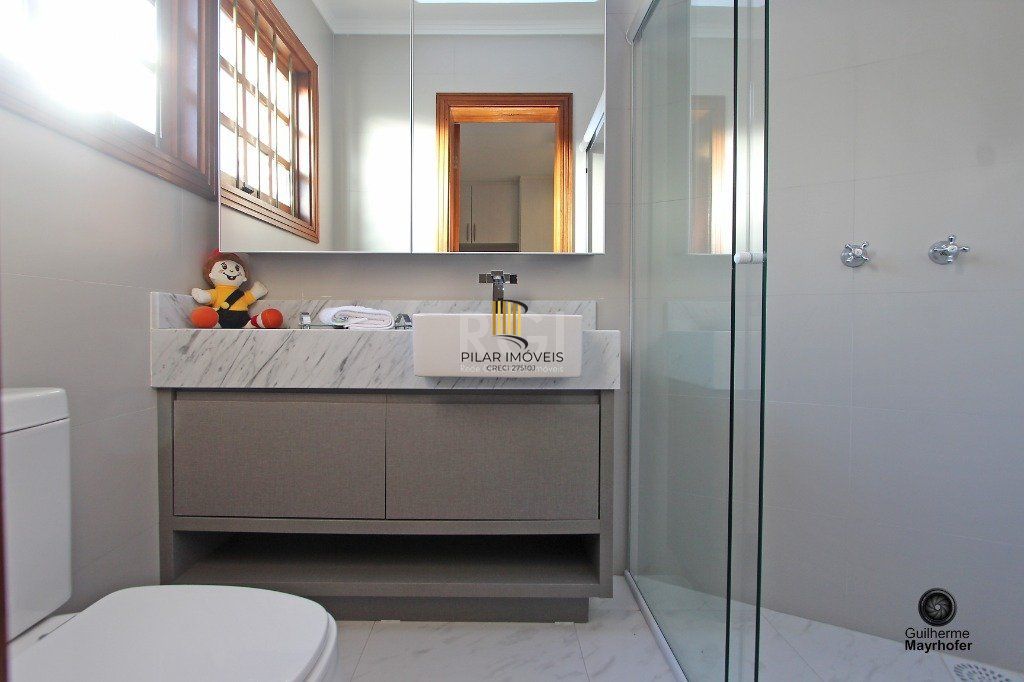 Casa para Venda - 445.52m², 4 dormitórios, sendo 4 suites, 4 vagas - Teresópolis