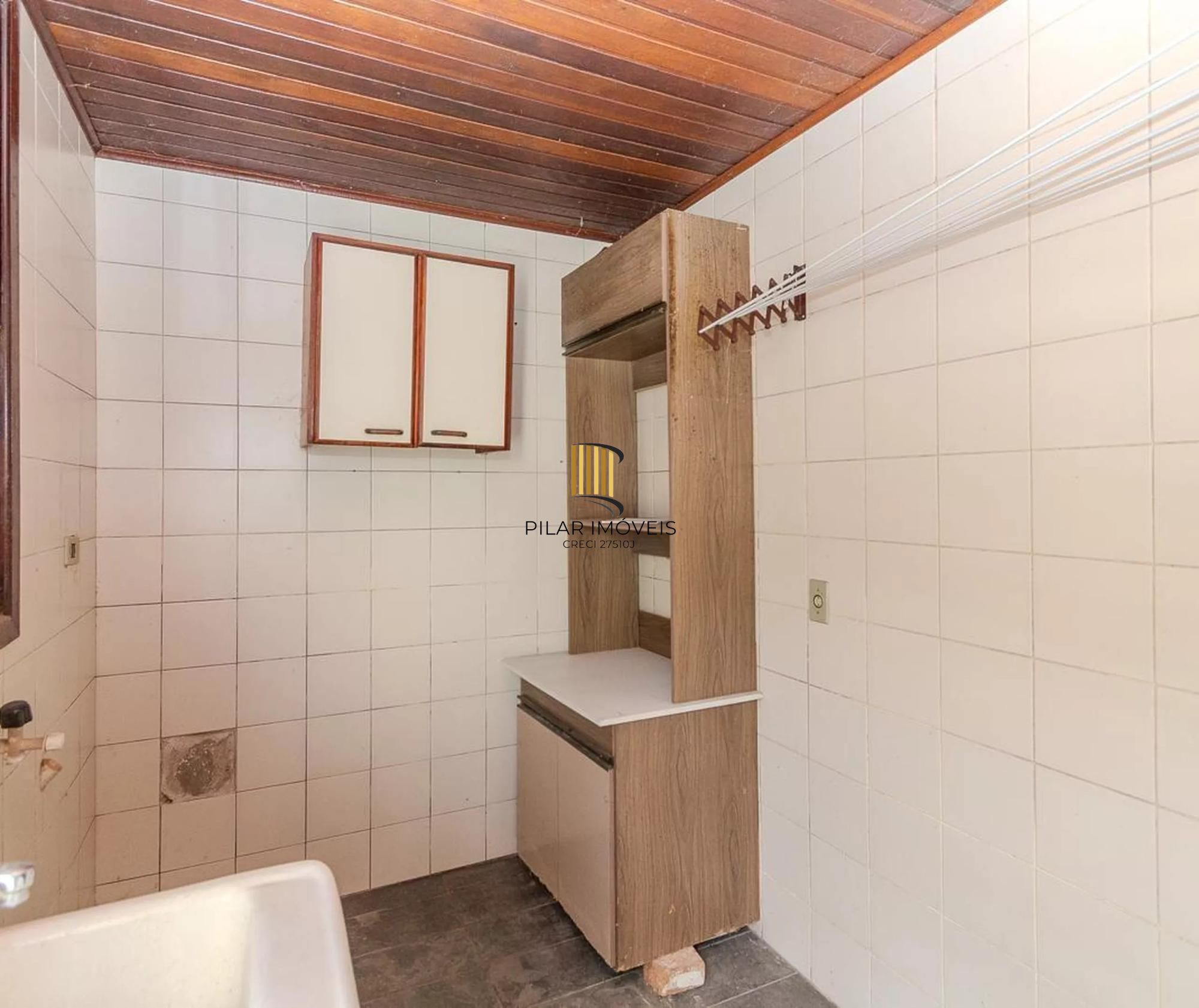 Casa à Venda na Rua da Gruta – 241,99m² – Próxima ao Hospital Divina Providência