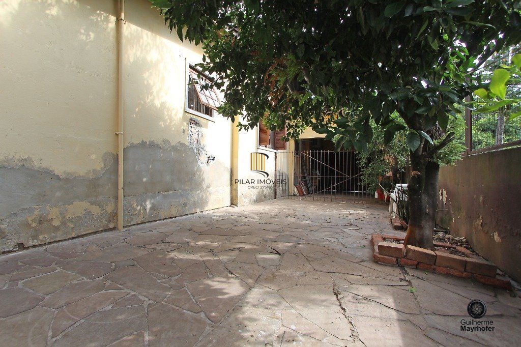 Casa para Venda - 150m², 2 dormitórios, 2 vagas - Nonoai