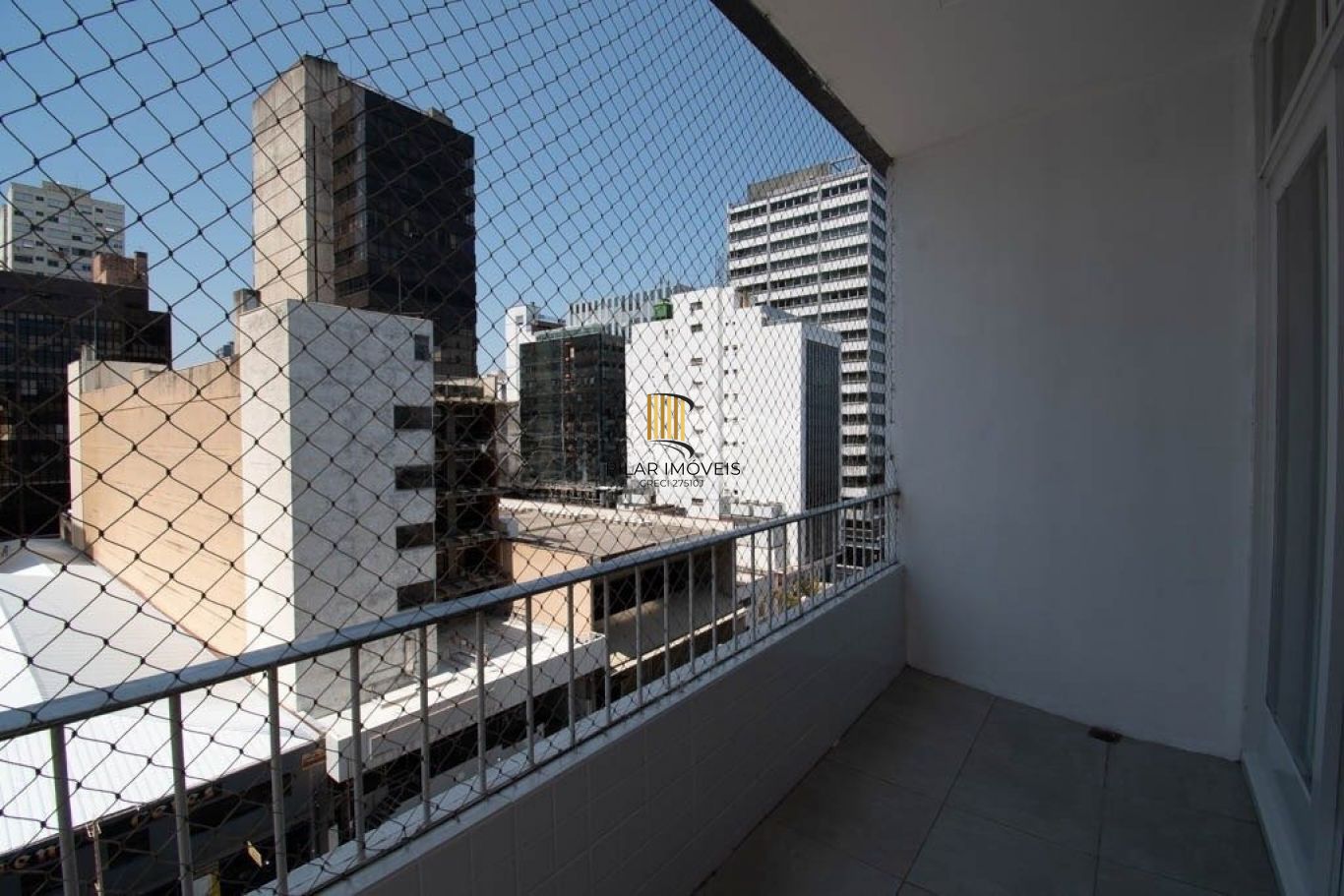 Apartamento de 3 dormitórios à venda no Bairro Centro Histórico, Porto Alegre.