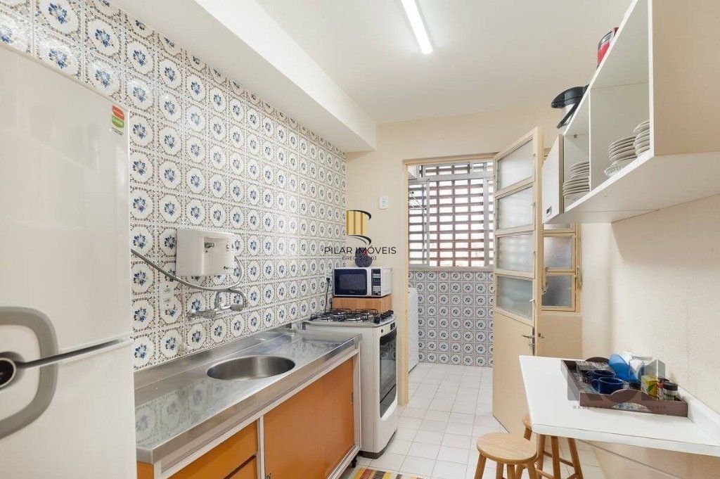 Apartamento de 2 dormitórios no bairro  Menino Deus