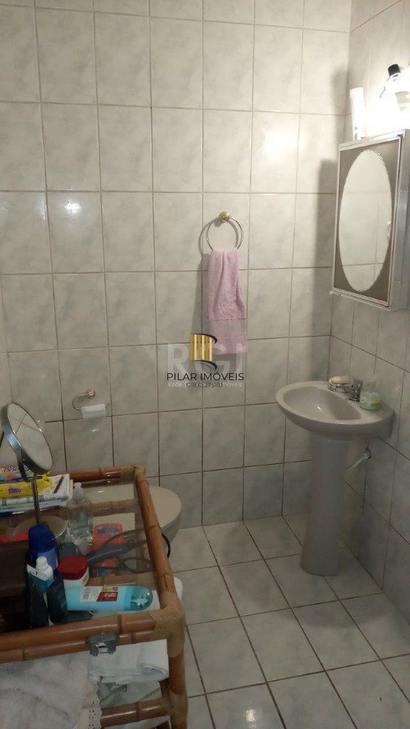 Casa para Venda - 174m², 3 dormitórios, sendo 1 suites, 3 vagas - Jardim Sabará