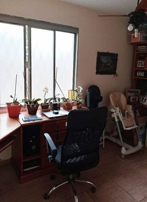 Casa para Venda - 160m², 4 dormitórios, 2 vagas - Vila Ipiranga