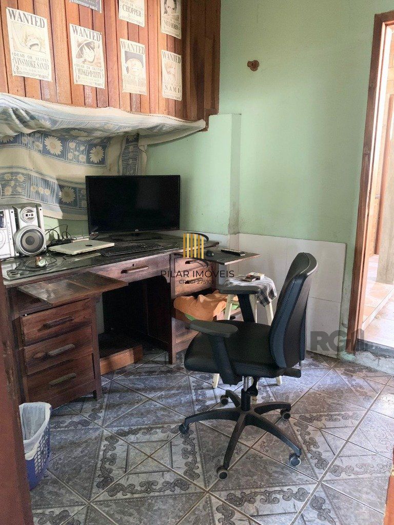 Casa 3 dormitórios no bairro Glória