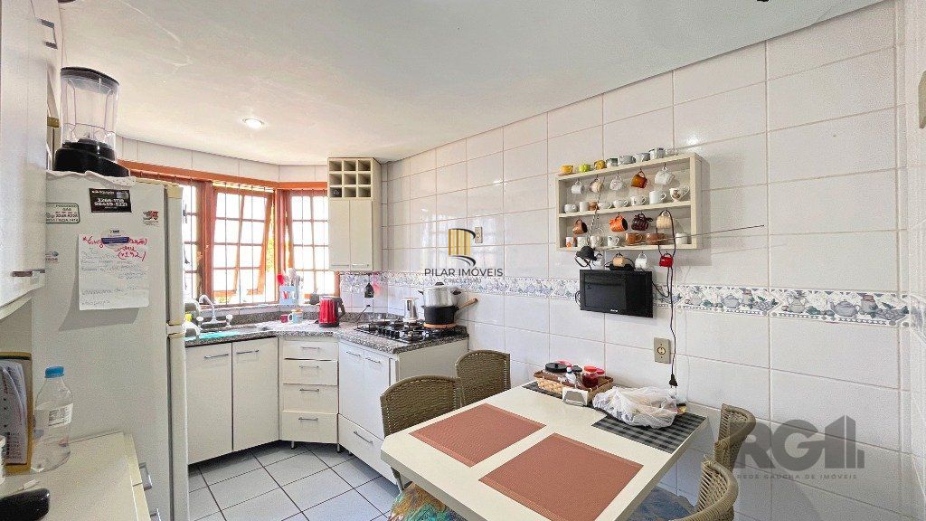 Casa 3 dormitórios no bairro Teresópolis