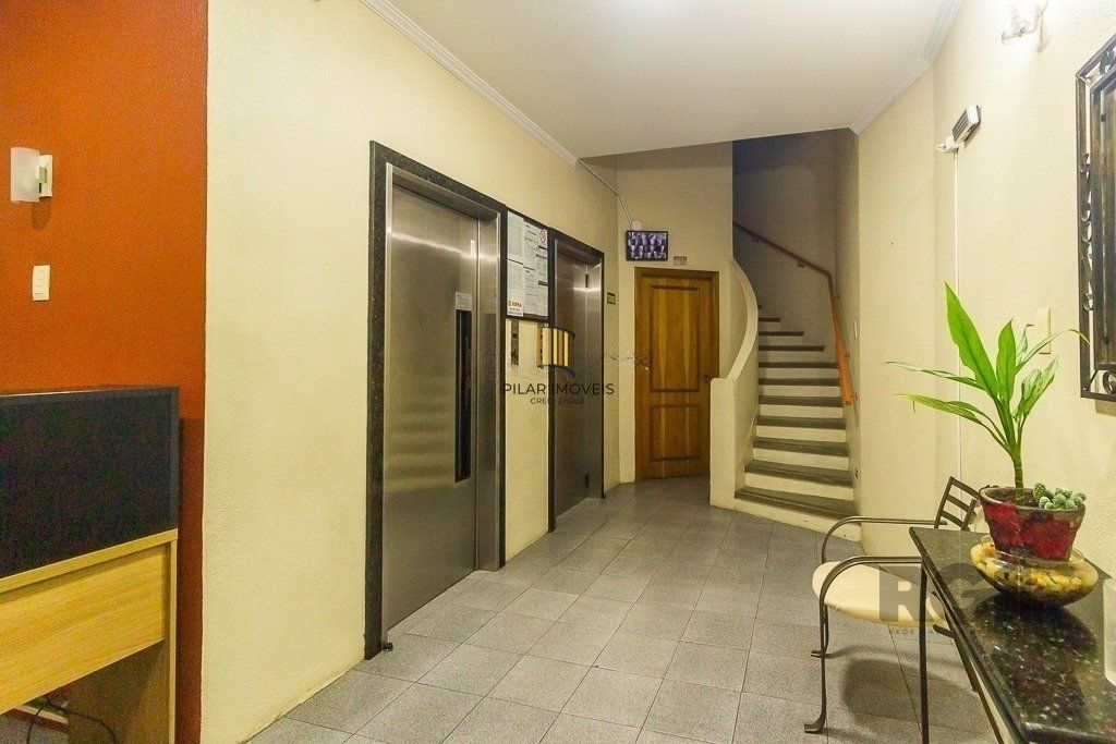 Apartamento de 64m², bairro Floresta