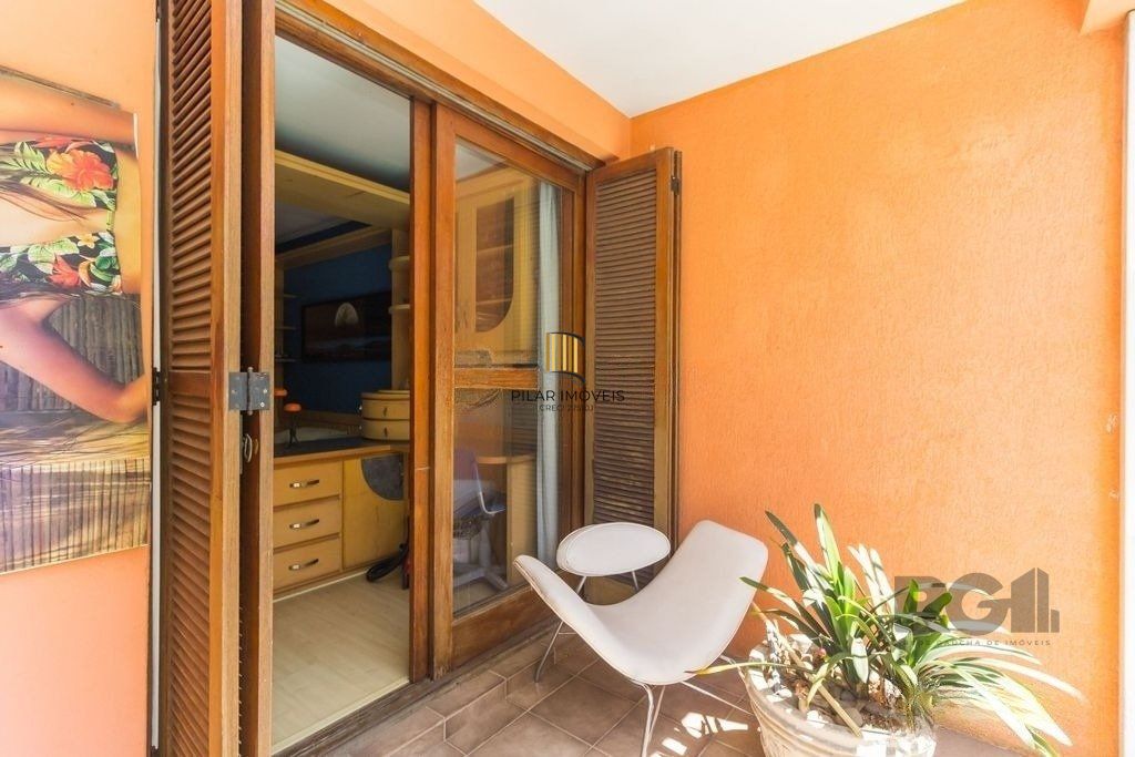 Casa 470m² - 4 dormitórios, 5 vagas no bairro Jardim São Pedro