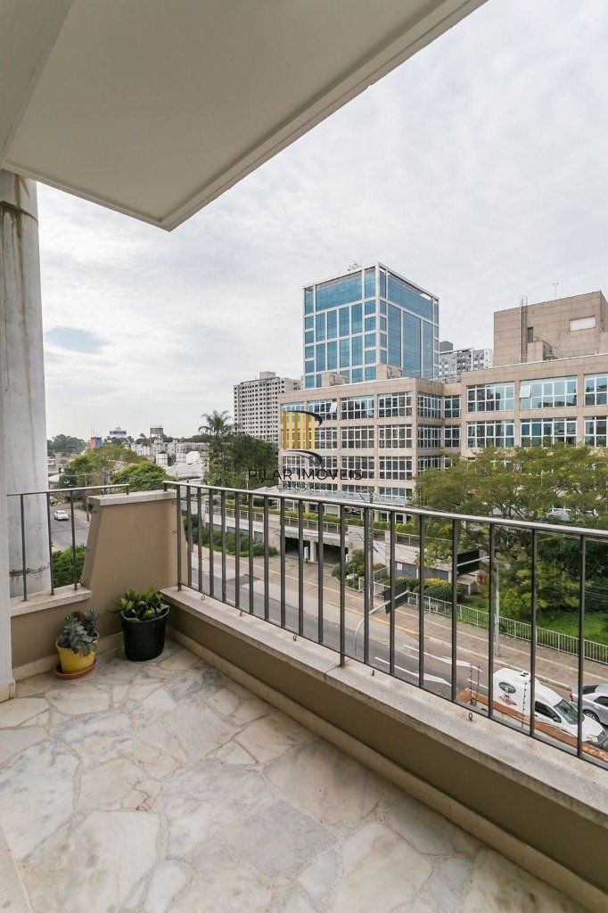 Apartamento 129m² - 3 dormitórios, 1 suíte, 1 vaga no bairro Jardim Lindóia