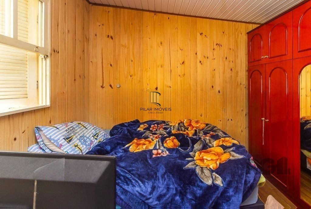 Casa 3 dormitórios no bairro Glória