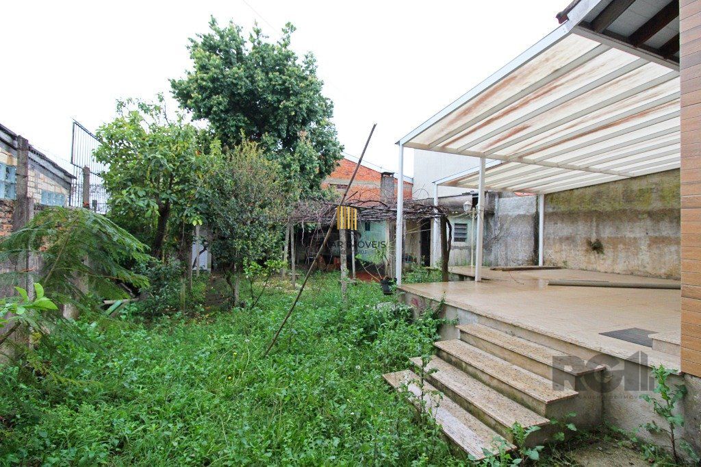 Casa 3 dormitórios no bairro Teresópolis