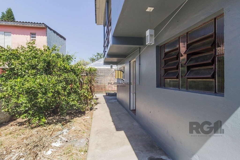 Casa de 5 dormitórios no bairro Sarandi