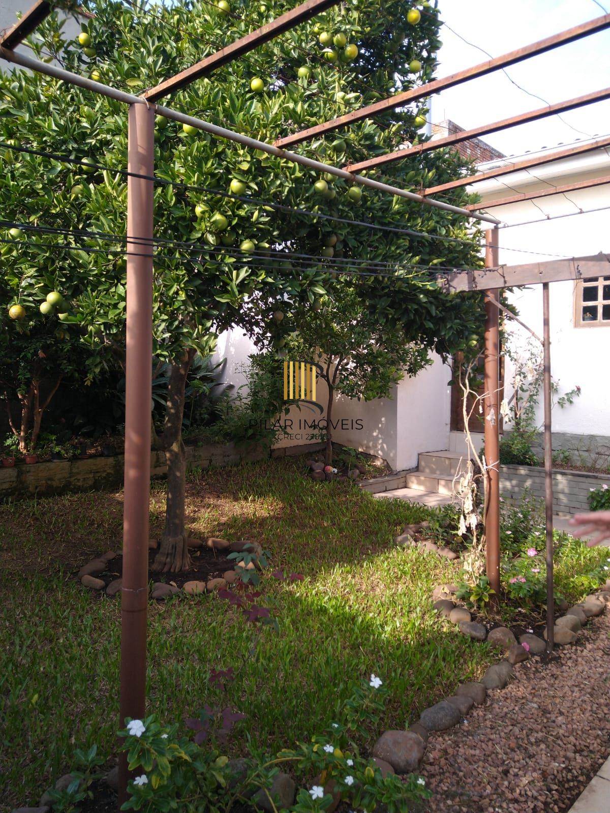 Casa 4 dormitórios no bairro Santa Tereza