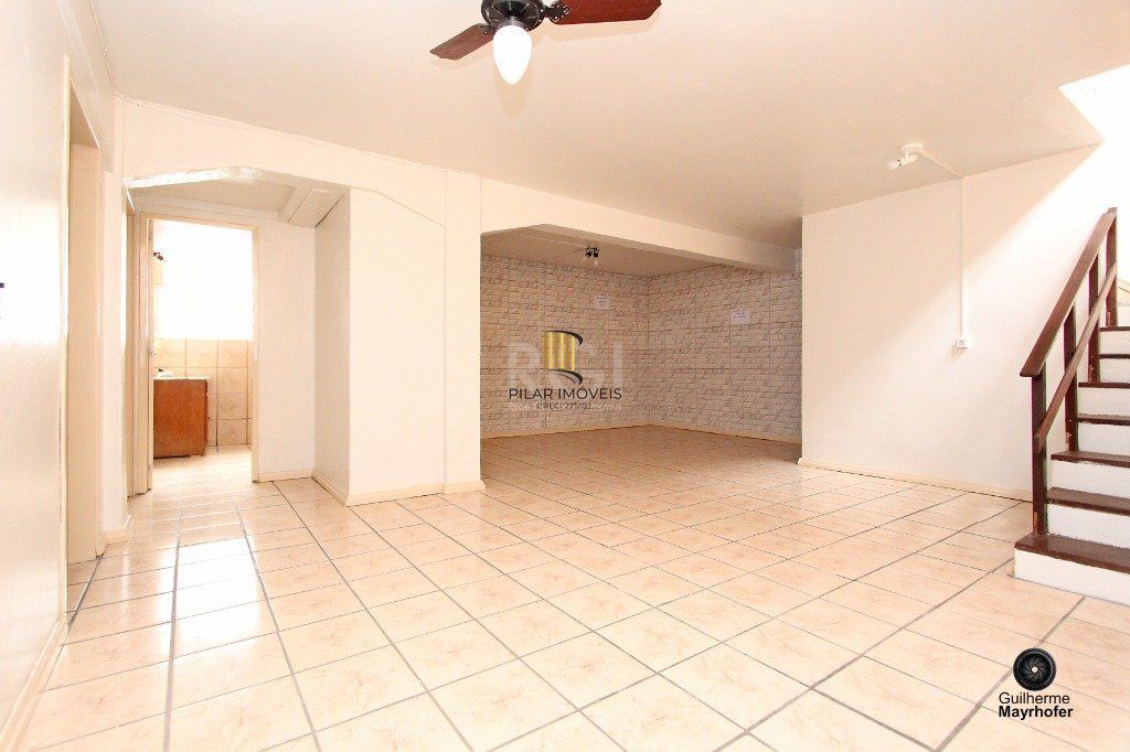 Casa para Venda - 233m², 4 dormitórios, 5 vagas - Nonoai
