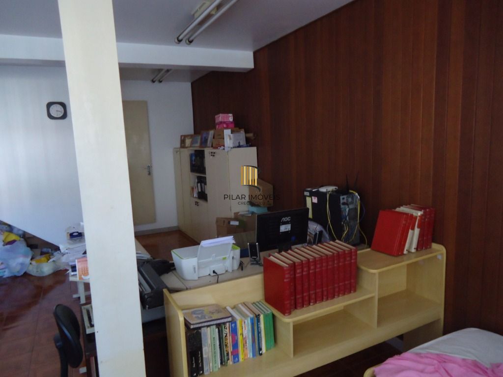 Casa para Venda - 750m², 4 dormitórios, sendo 2 suites, 5 vagas - Santa Tereza