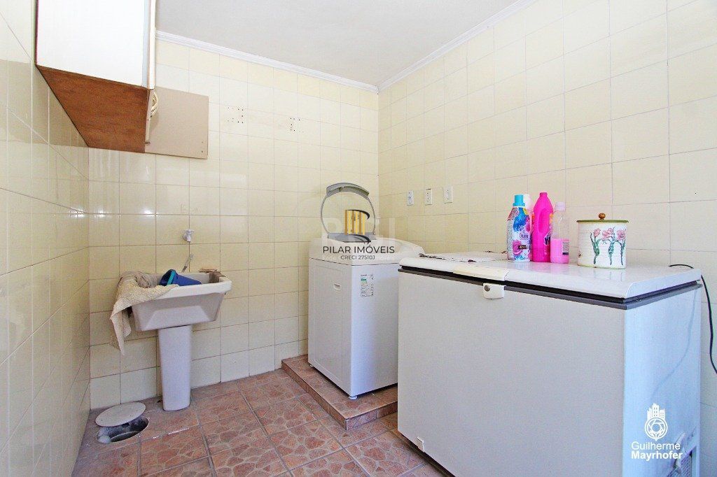 Casa para Venda - 215m², 3 dormitórios, sendo 1 suites, 3 vagas - Sarandi