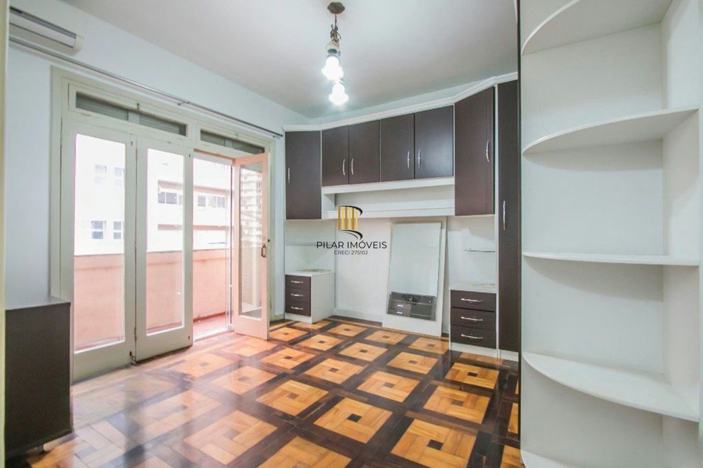 Apartamento de 3 dormitórios à venda no Bairro Centro Histórico - Porto Alegre