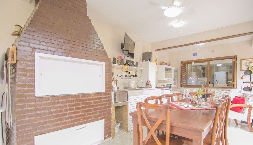 Casa para Venda - 252m², 3 dormitórios, sendo 1 suites, 3 vagas - Parque Santa Fé