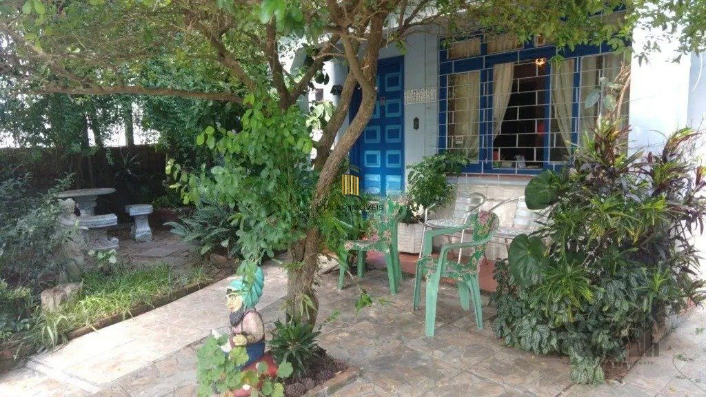 Casa com 3 dormitórios no bairro Sarandi - Pilar Imóveis