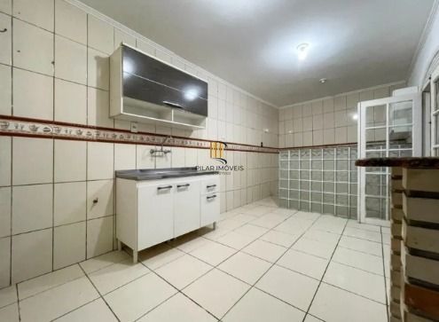 Casa de Condomínio com 3 Quartos e 2 banheiros à Venda, 83 m²  De? R$ 470.000 por R$ 399.000 na Zona sul de Porto Alegre