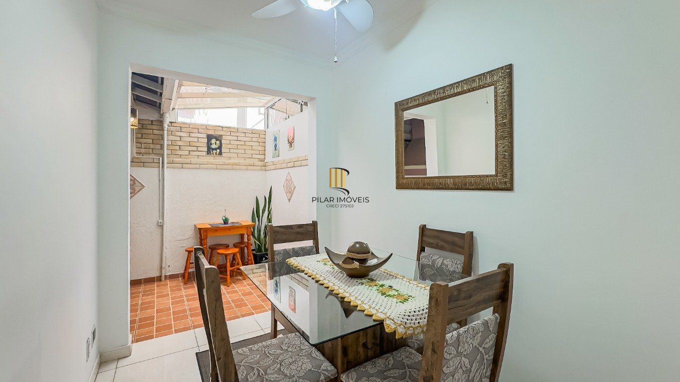 Casa em Condomínio de 2 dormitórios à venda em Sarandi, Porto Alegre.