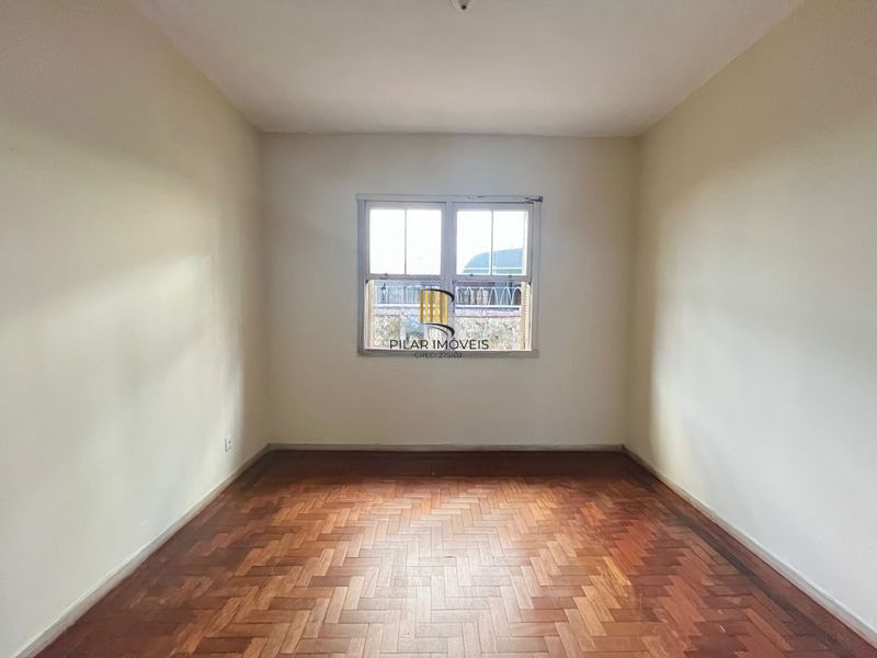 Casa 4 dormitórios no bairro Rio Branco em Porto Alegre para Alugar