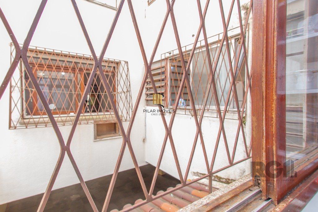 Apartamento 2 dormitórios e 2 banheiros no bairro Santa Cecília