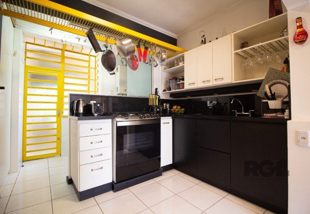 Apartamento de 3 dormitórios no bairro Petrópolis