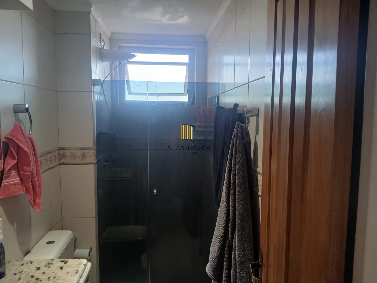 Apartamento de 2 dormitórios com vaga de garagem coberta e escriturada no Bairro Glória – Porto Alegre.