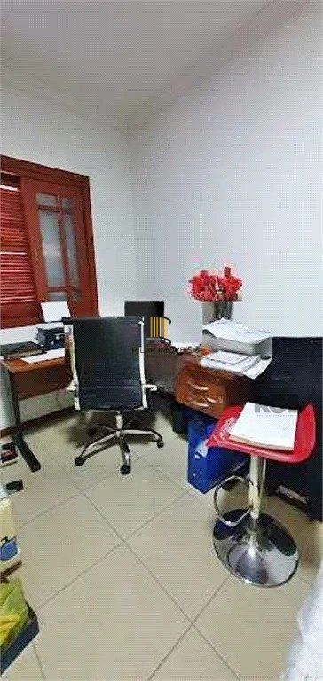 Casa de 3 dormitórios no bairro Sarandi