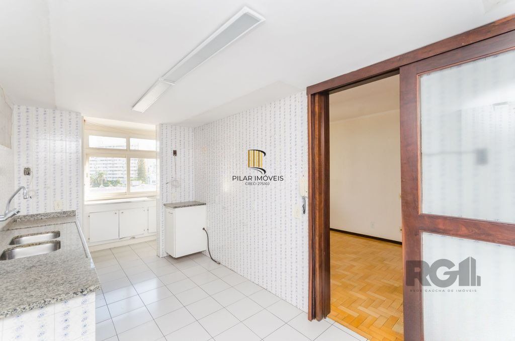 Apartamento 152m², 3 dormitórios, 2 vagas no bairro Auxiliadora