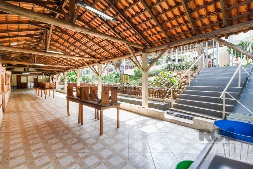 apartamento de 2 dormitórios no bairro Santo Antônio
