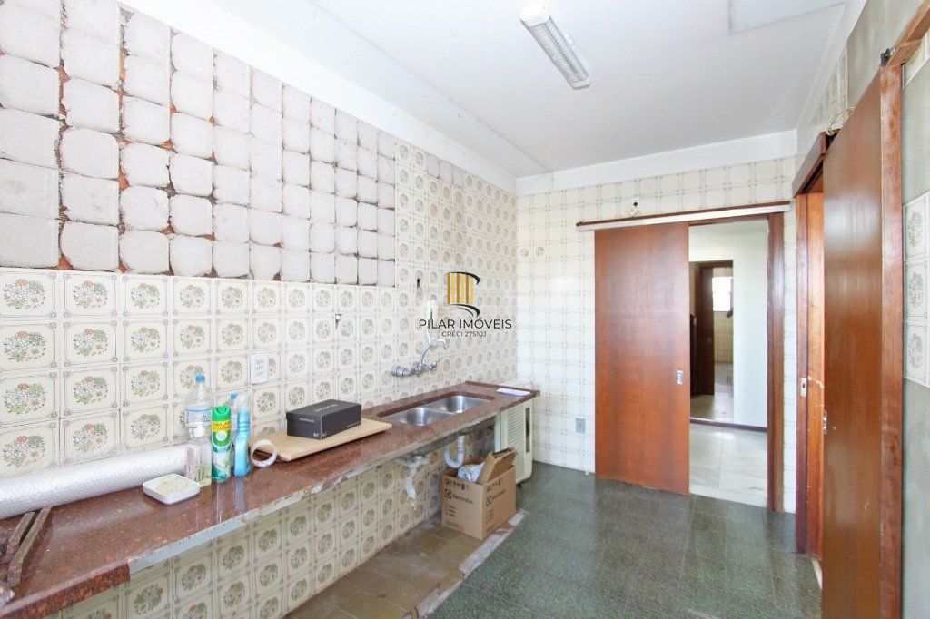 Apartamento para Venda - 127.15m², 3 dormitórios, sendo 1 suites, 1 vaga - Moinhos de Vento