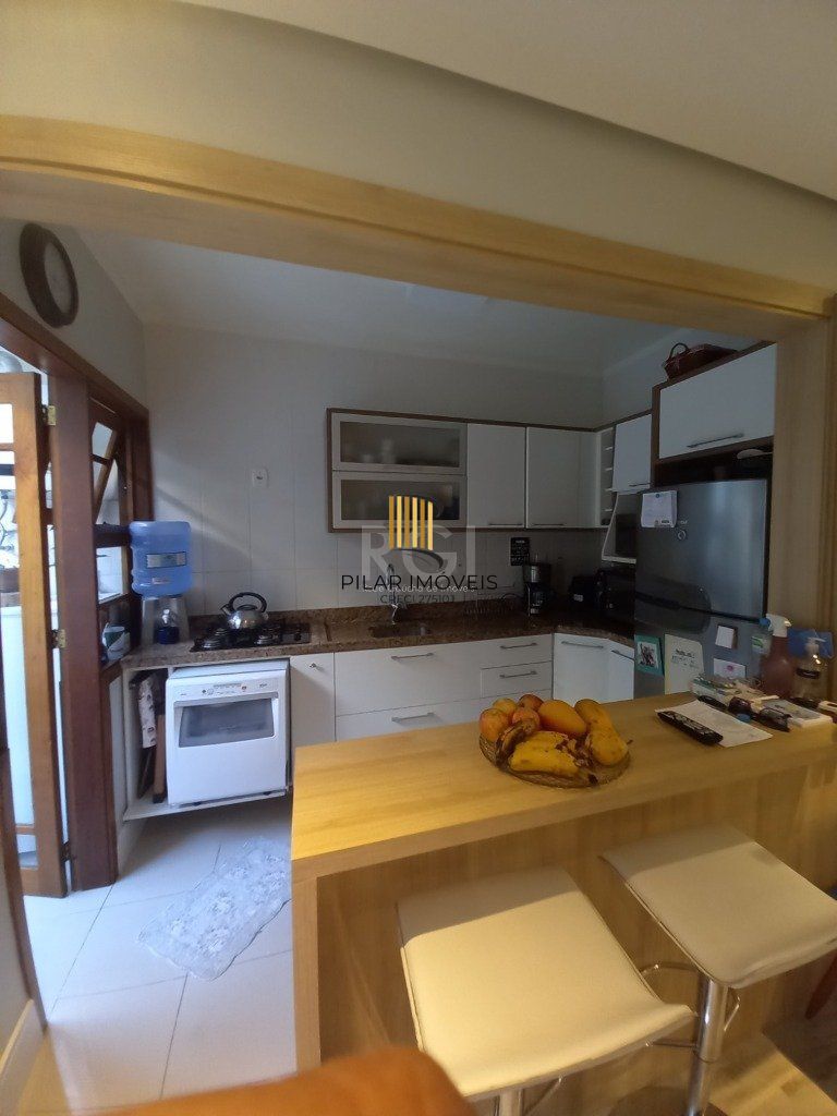Casa de Condomínio 3 dormitórios no bairro Ipanema