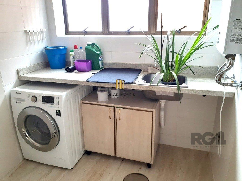 Apartamento 177m² - 3 dormitórios, 2 vagas no bairro Santa Tereza