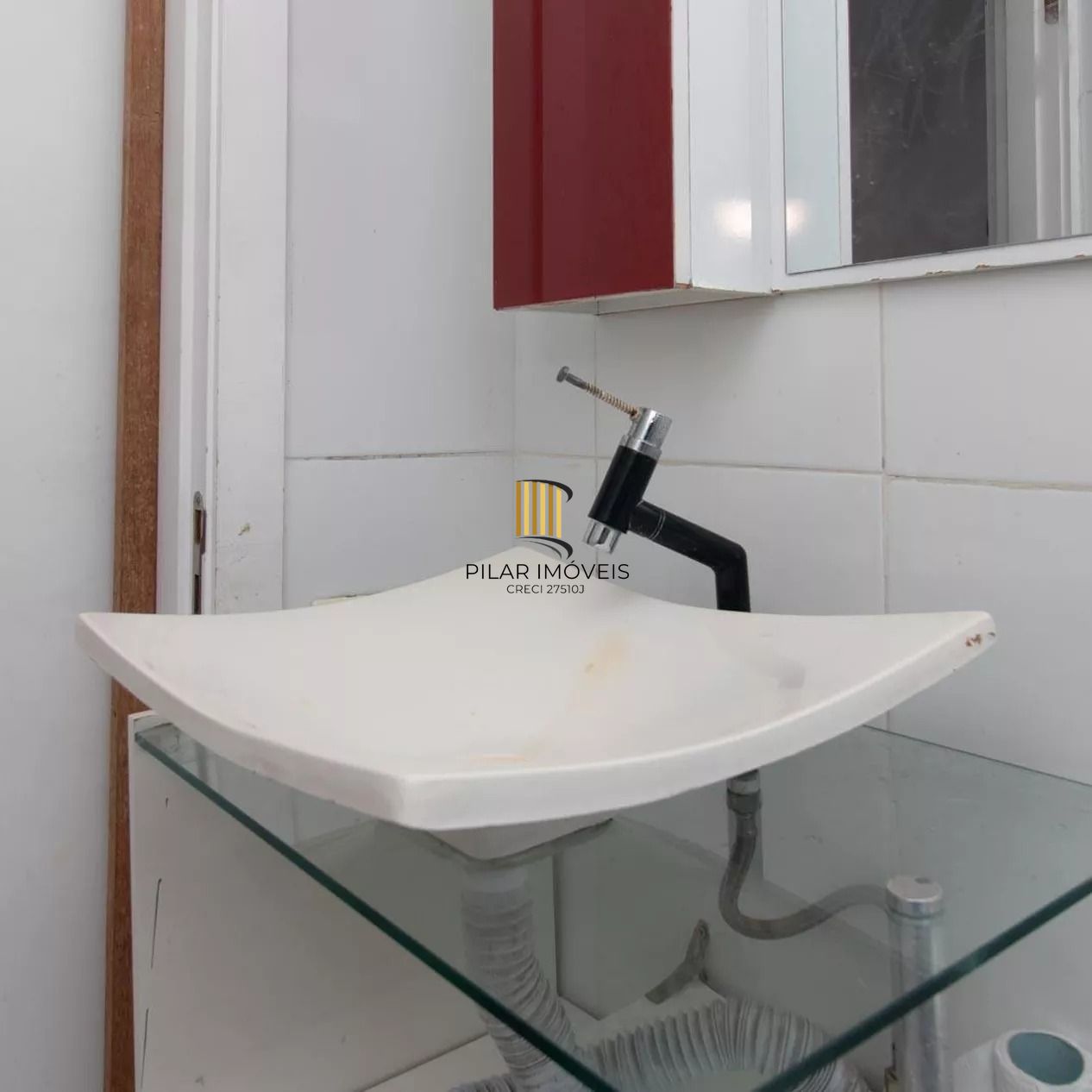 Apartamento de dois dormitórios e  01 vaga garagem na zona sul -Porto Alegre