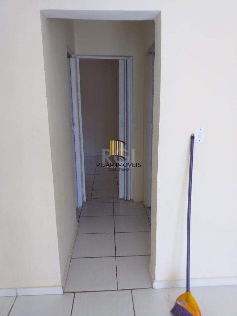 Casa para Venda - 200m², 6 dormitórios, 4 vagas - Tristeza