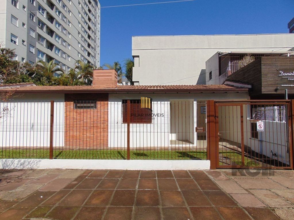 Casa 84m² - 2 dormitórios, 2 vagas no bairro Jardim Botânico