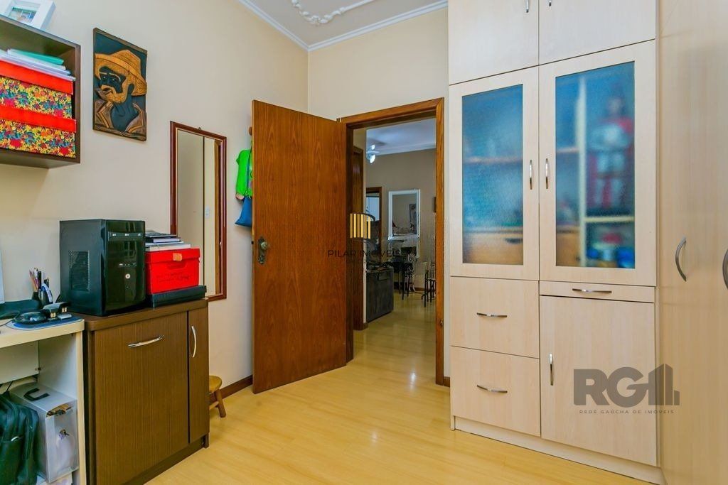 Apartamento 2 dormigtórios à venda Rua Teixeira de Freitas, Santo Antônio - Porto Alegre