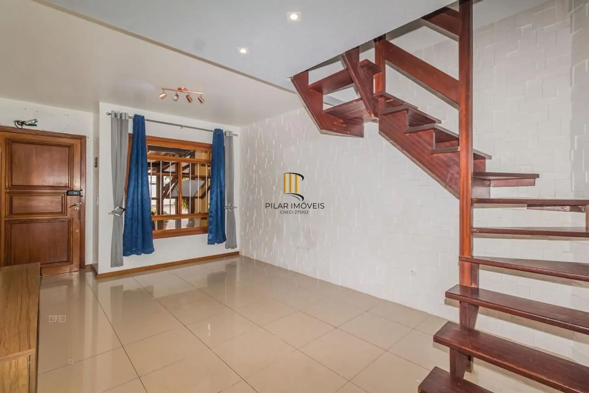 Casa em Condomínio de 3 dormitórios, no Bairro Ipanema