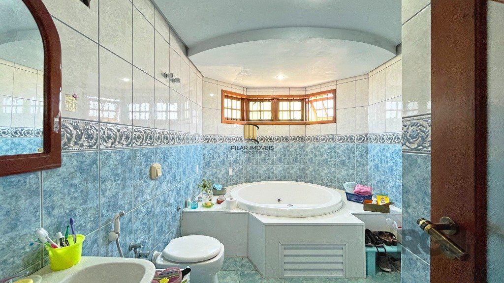 Casa 3 dormitórios no bairro Teresópolis