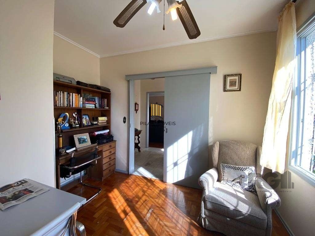 Casa de 2 dormitórios, bairro Vila Ipiranga