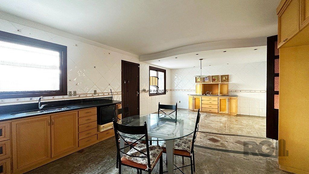 Casa à Venda no bairro Marechal Rondon em Canoas