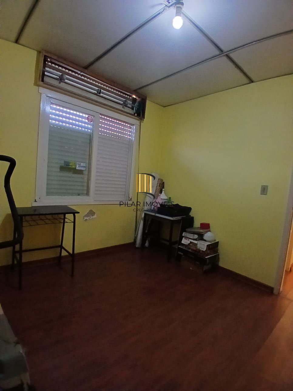 Ampla casa com patio no bairro Rubem Berta .