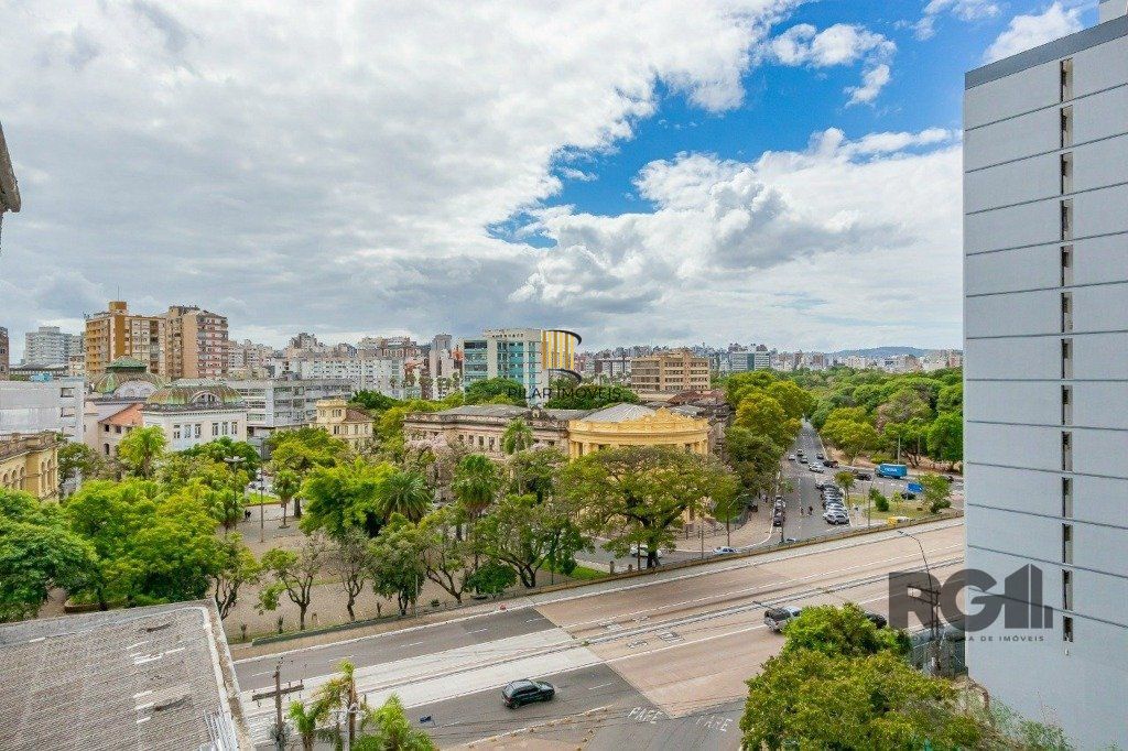 Cobertura para Venda - 191.89m², 3 dormitórios, sendo 1 suites, 1 vaga - Centro Histórico