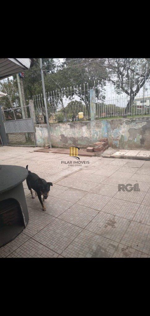 Casa para Venda - 95m², 3 dormitórios, 3 vagas - Restinga